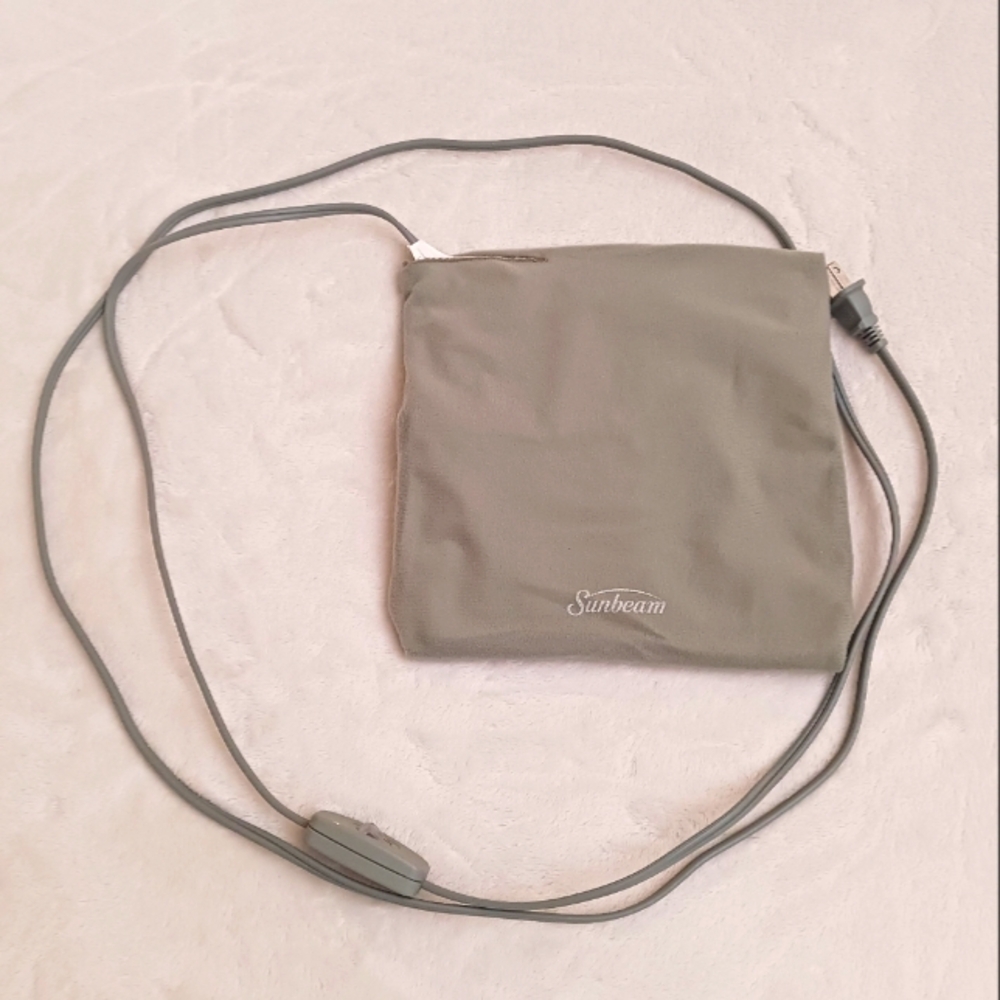Sunbeam Heating Pad in Taupe